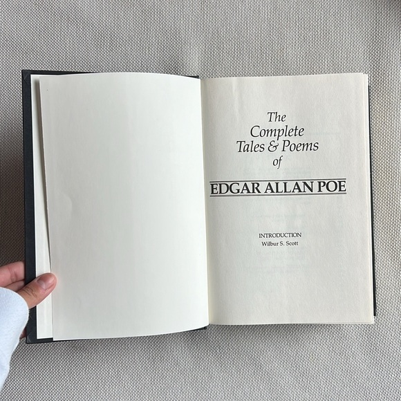 EDGAR ALLEN POE -Complete Stories - Picture 3 of 5